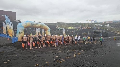 La Playa de Los Cancajos acoge la XIII Travesía a nado “Isla de La Palma”